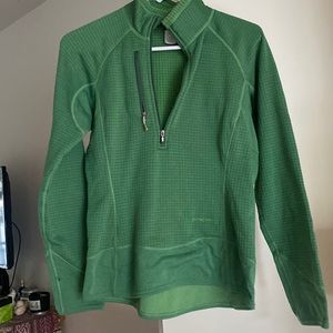 Patagonia Sea Foam Green Womens (S) lightweight sweater